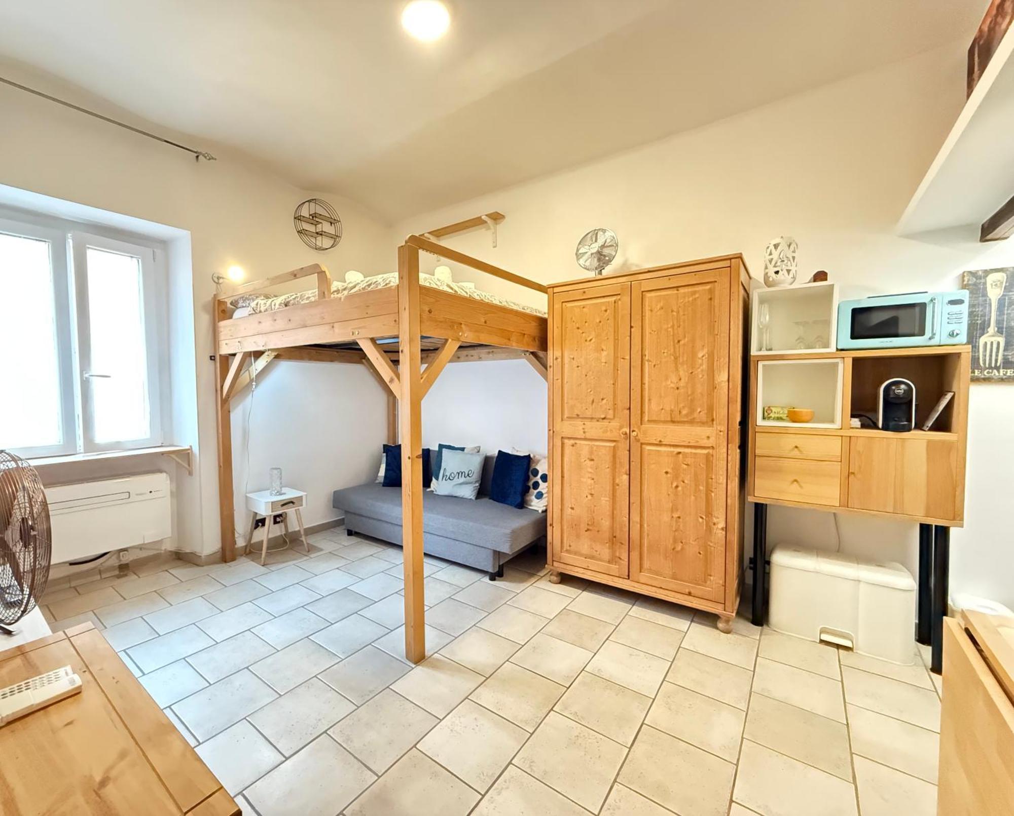 San Lorenzo , Near Termini Station Center V Apartamento Roma